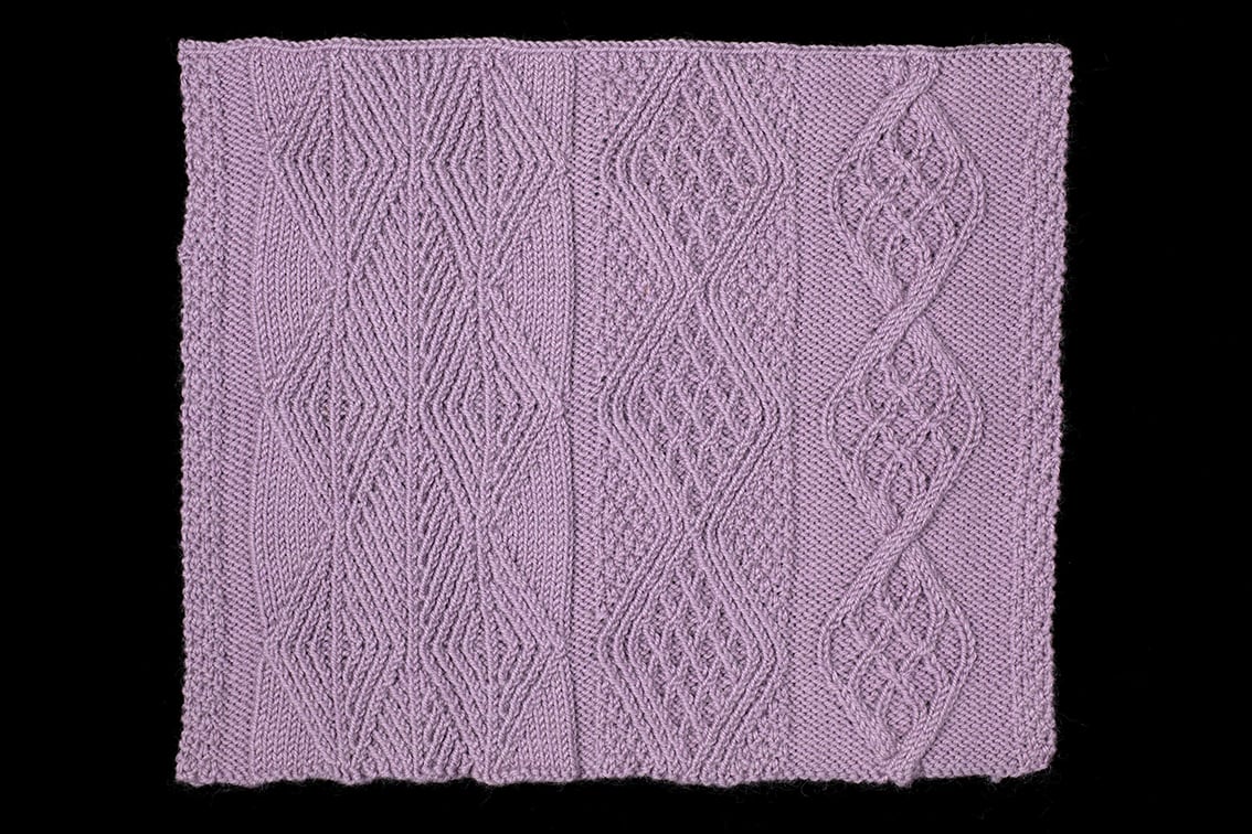 Texture hand knitwear swatch by Alice Starmore from the book Aran Knitting Texture hand knitwear swatch by Alice Starmore from the book Aran Knitting