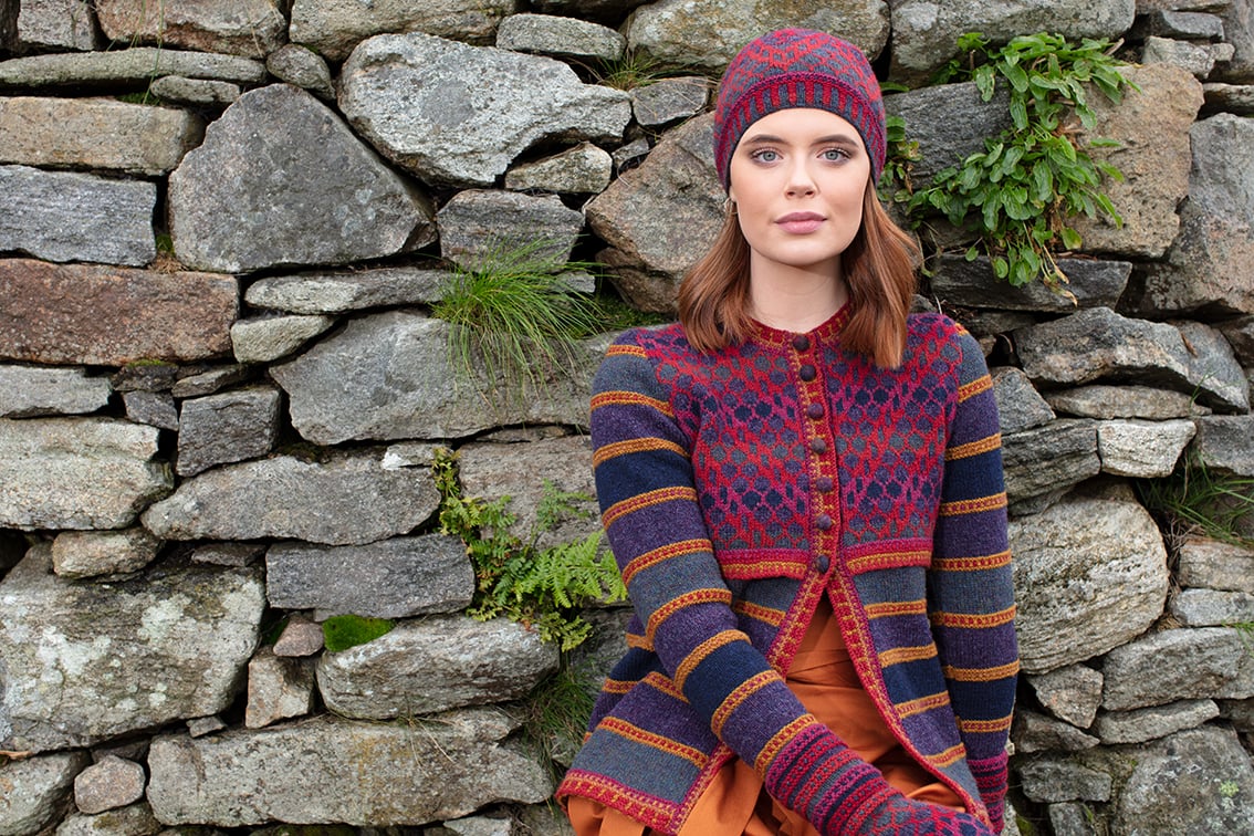 Damselfly hat set hand knitwear design by Alice Starmore for Virtual Yarns Damselfly hat set hand knitwear design by Alice Starmore for Virtual Yarns