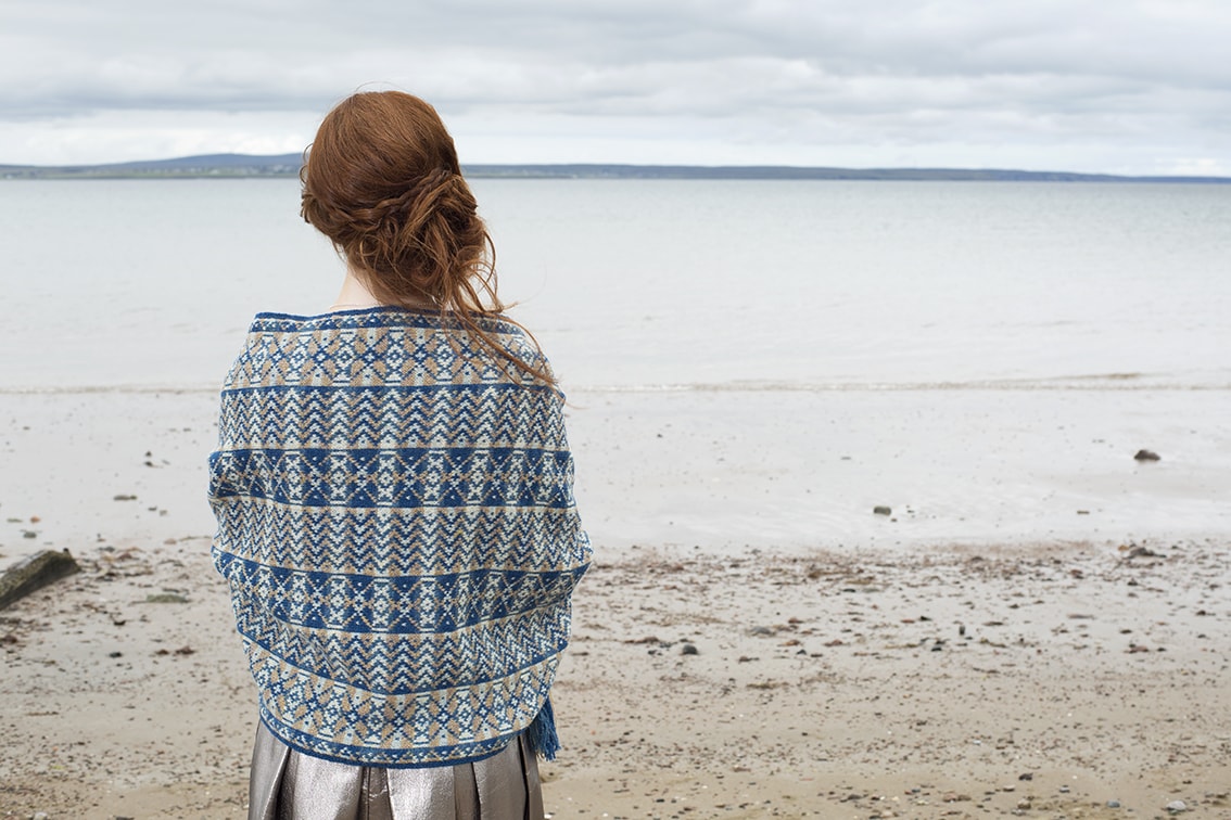 Ripple Wrap hand knitwear design by Alice Starmore for Virtual Yarns Ripple Wrap hand knitwear design by Alice Starmore for Virtual Yarns