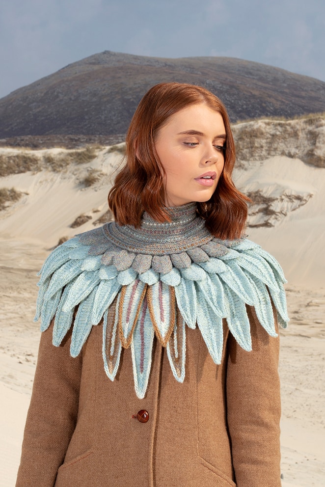Lapwing Collar hand knitwear design by Alice Starmore for Virtual Yarns Lapwing Collar hand knitwear design by Alice Starmore for Virtual Yarns