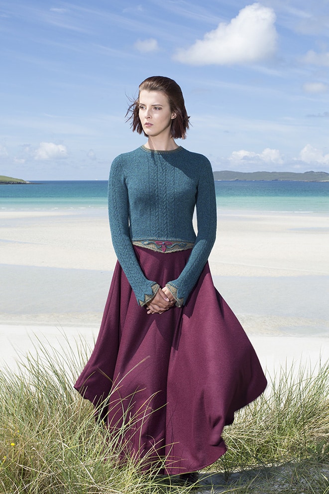 The Lapwing hand knitwear design by Alice Starmore from the book Glamourie The Lapwing hand knitwear design by Alice Starmore from the book Glamourie