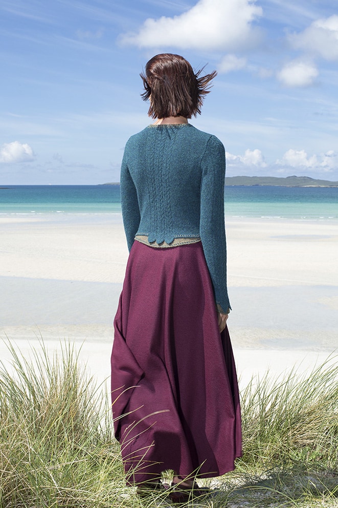 The Lapwing hand knitwear design by Alice Starmore from the book Glamourie The Lapwing hand knitwear design by Alice Starmore from the book Glamourie