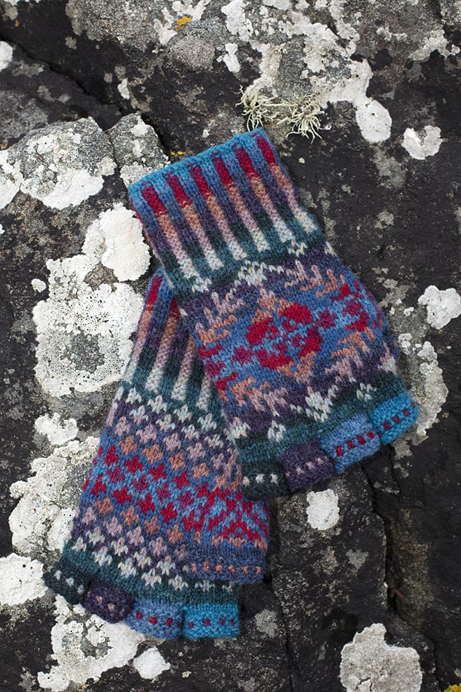 Marina hand knitwear design by Alice Starmore for Virtual Yarns Marina hand knitwear design by Alice Starmore for Virtual Yarns