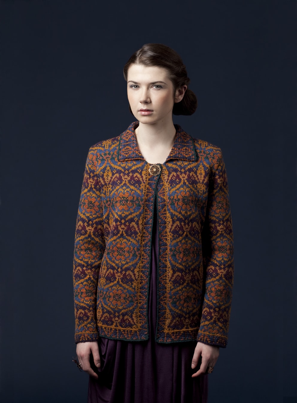 Mary Tudor hand knitwear design by Alice Starmore from the book Tudor Roses Mary Tudor hand knitwear design by Alice Starmore from the book Tudor Roses