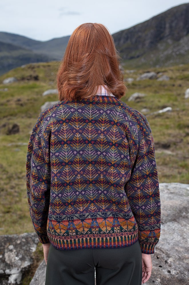 Oregon hand knitwear design by Alice Starmore from Virtual Yarns Oregon hand knitwear design by Alice Starmore from Virtual Yarns