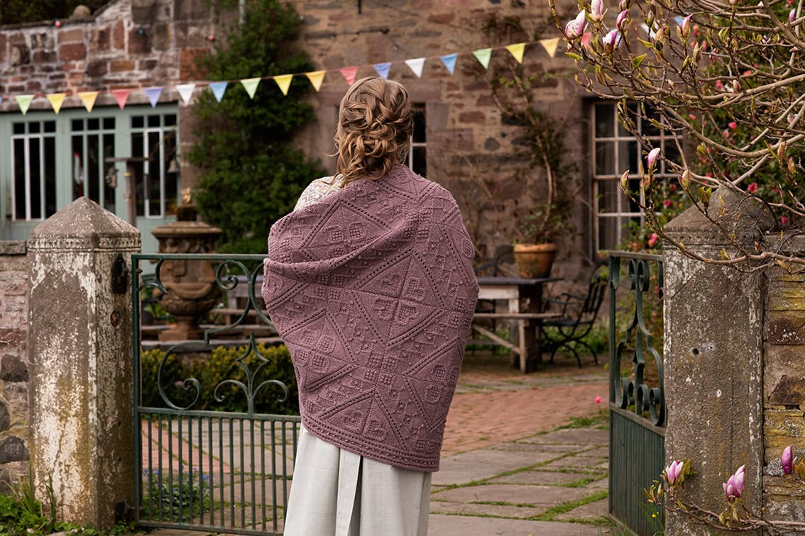 Virtual Yarns: Home of Alice Starmore Yarns And Designs